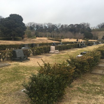 横須賀市営　公園墓地　芝墓所