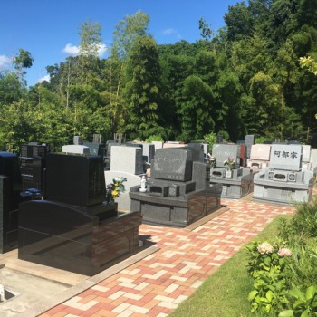 都筑まどか霊園　墓地　墓石　横浜市