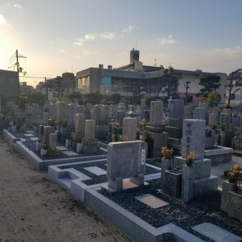 西宮市営　中津墓地　霊園全体写真　墓石