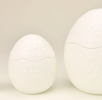 卵型骨壷　骨壷　白色　陶器